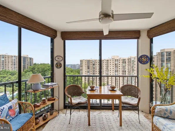 5904 Mount Eagle Dr APT 1415, Alexandria, VA 22303