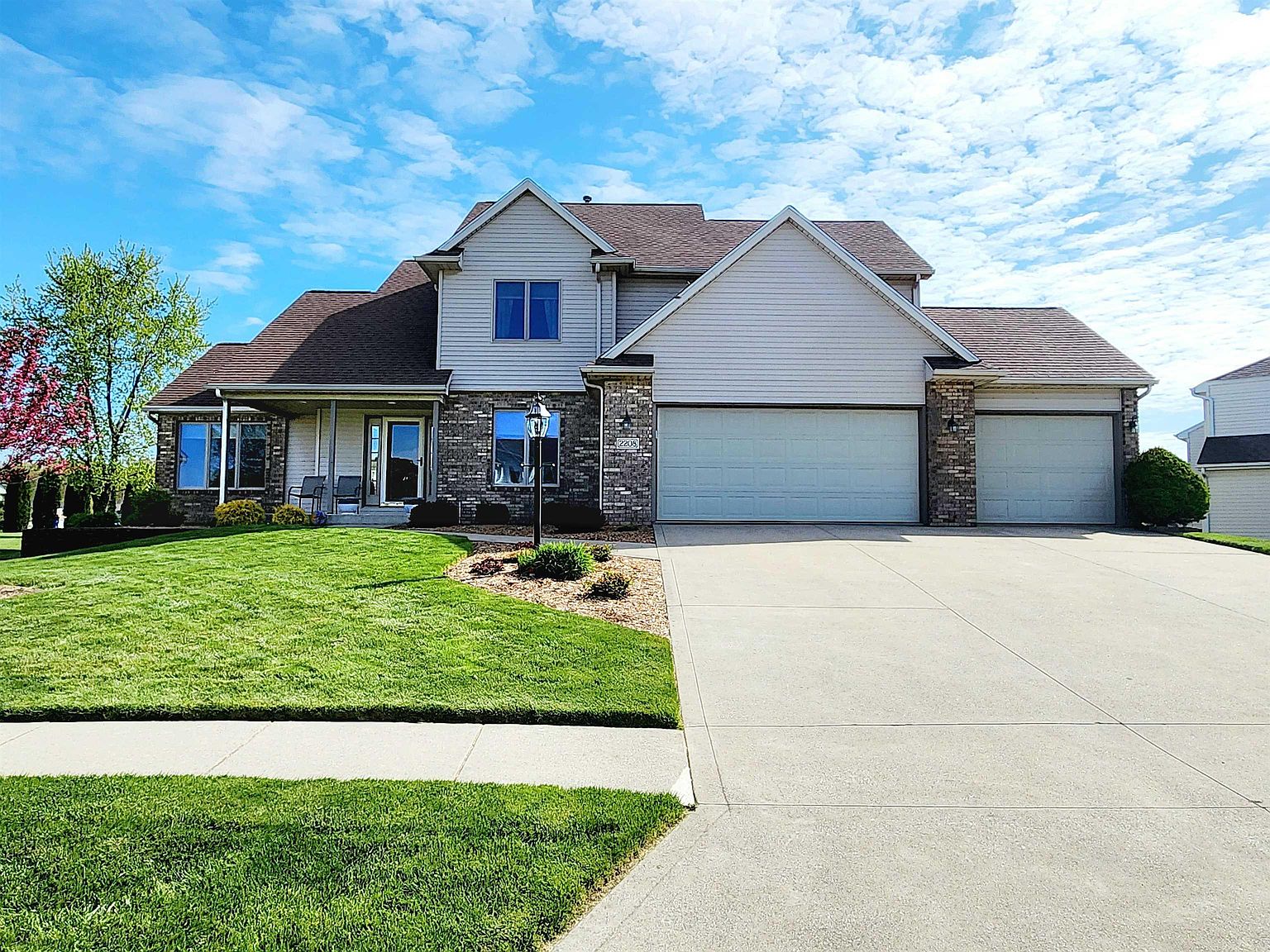 2208 Nettlecreek Dr, Fort Wayne, IN 46818 Zillow