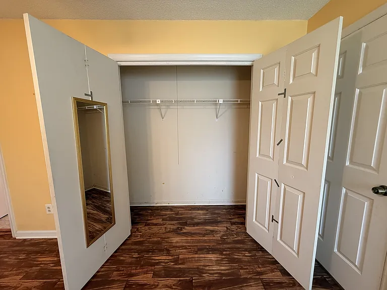 111 Old Post Ct — Photo 15