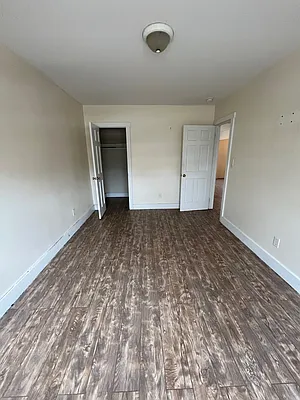 Rented by NYC LUXURY APT RENTALS CO LLC | media 6