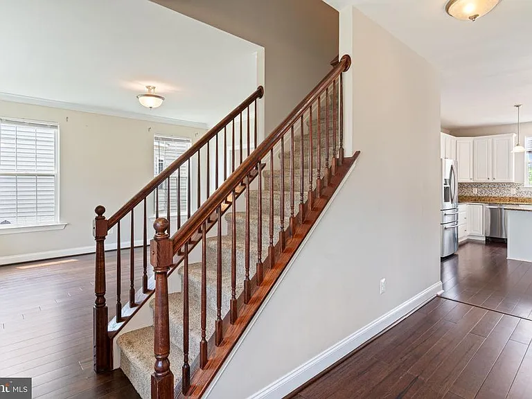 7495 Cavalcade Dr — Photo 6
