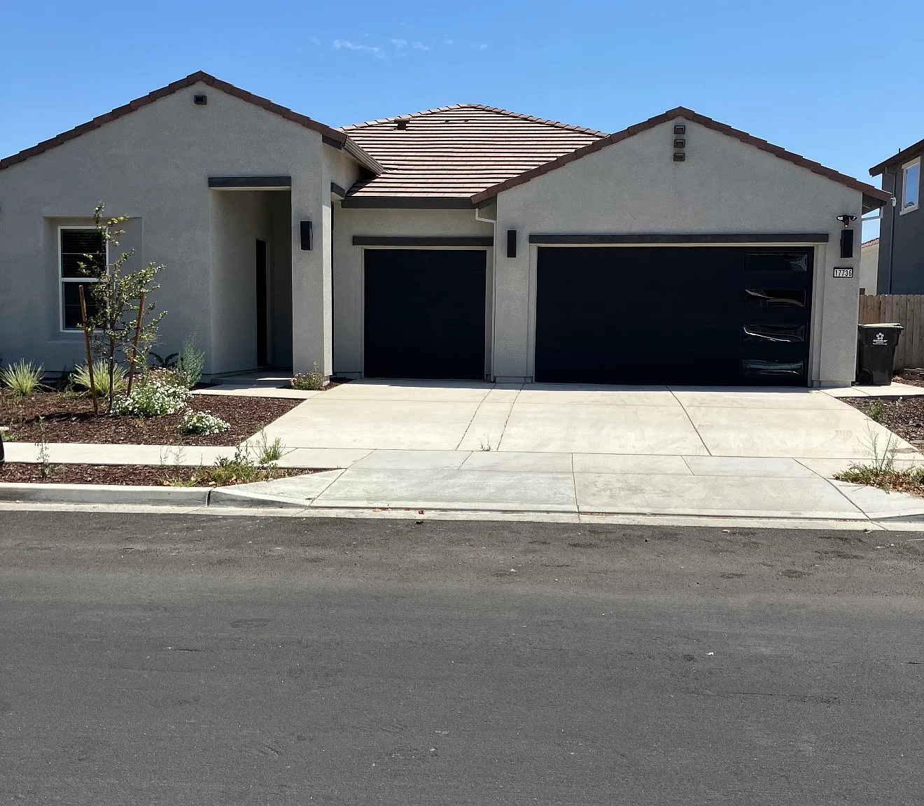 4 bed, 2274 sqft, $3,789 — Photo 1