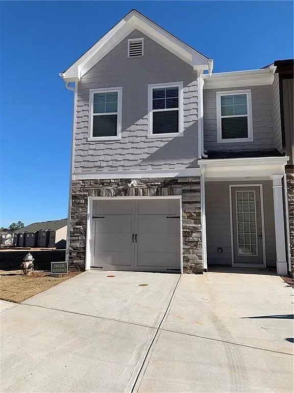 3 bed, 2.5 bath, 1607 sqft, $2,150 — Photo 1