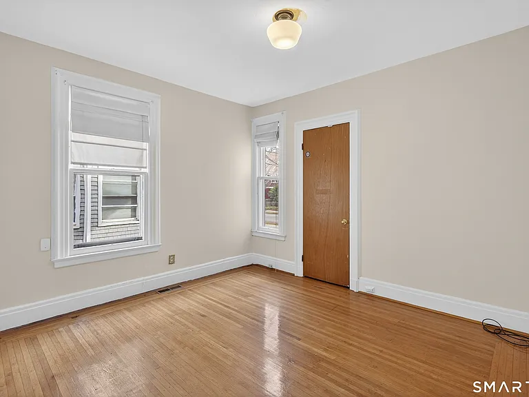 339 Willow St #1 — Photo 11