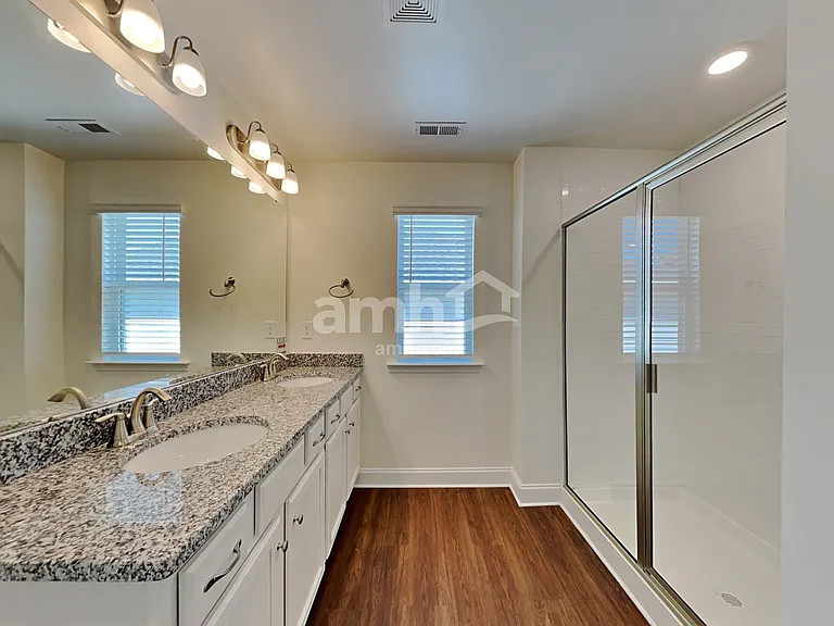 114 Cairo Ct — Photo 16