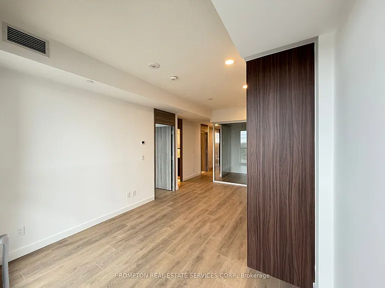 68 Esther Shiner Blvd #809 — Photo 8