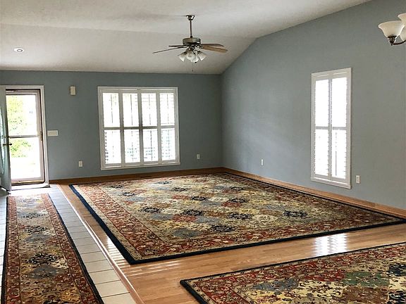 4th image of 1130 W Sugarberry Ct