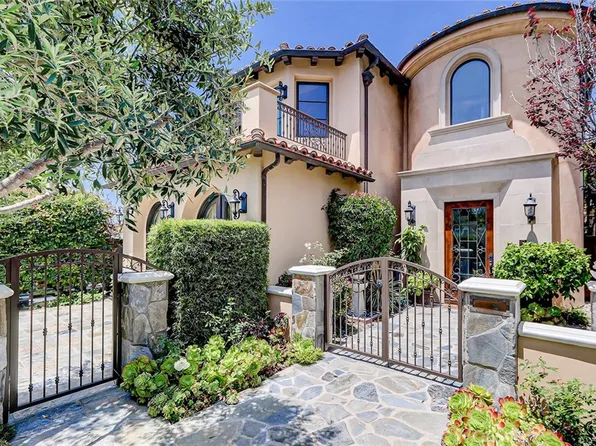 853 6th St, Manhattan Beach, CA 90266