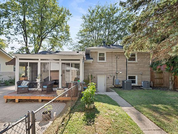 5th image of 3807 Willmar Ave