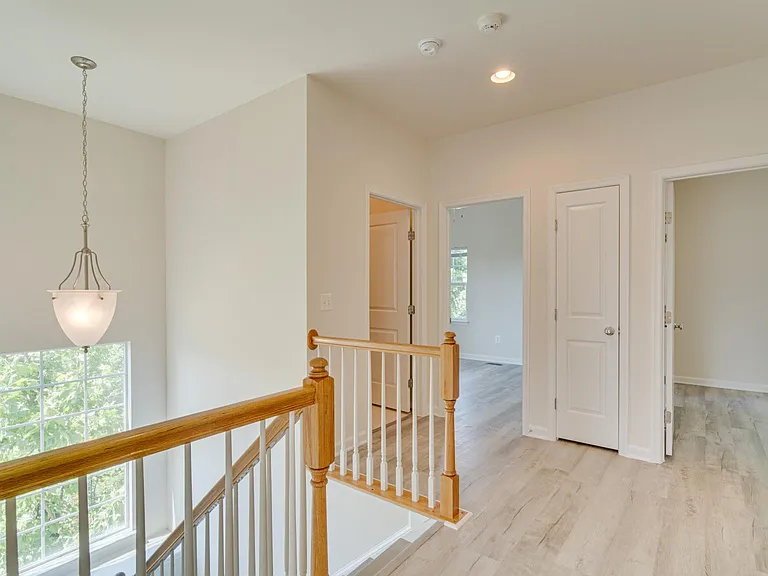 74 Pike Pl — Photo 22