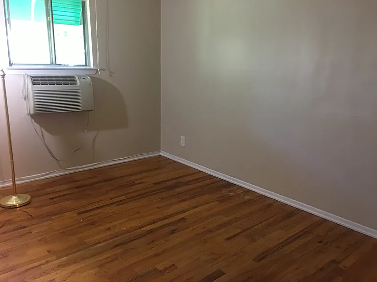109 Bolmer Ave — Photo 5