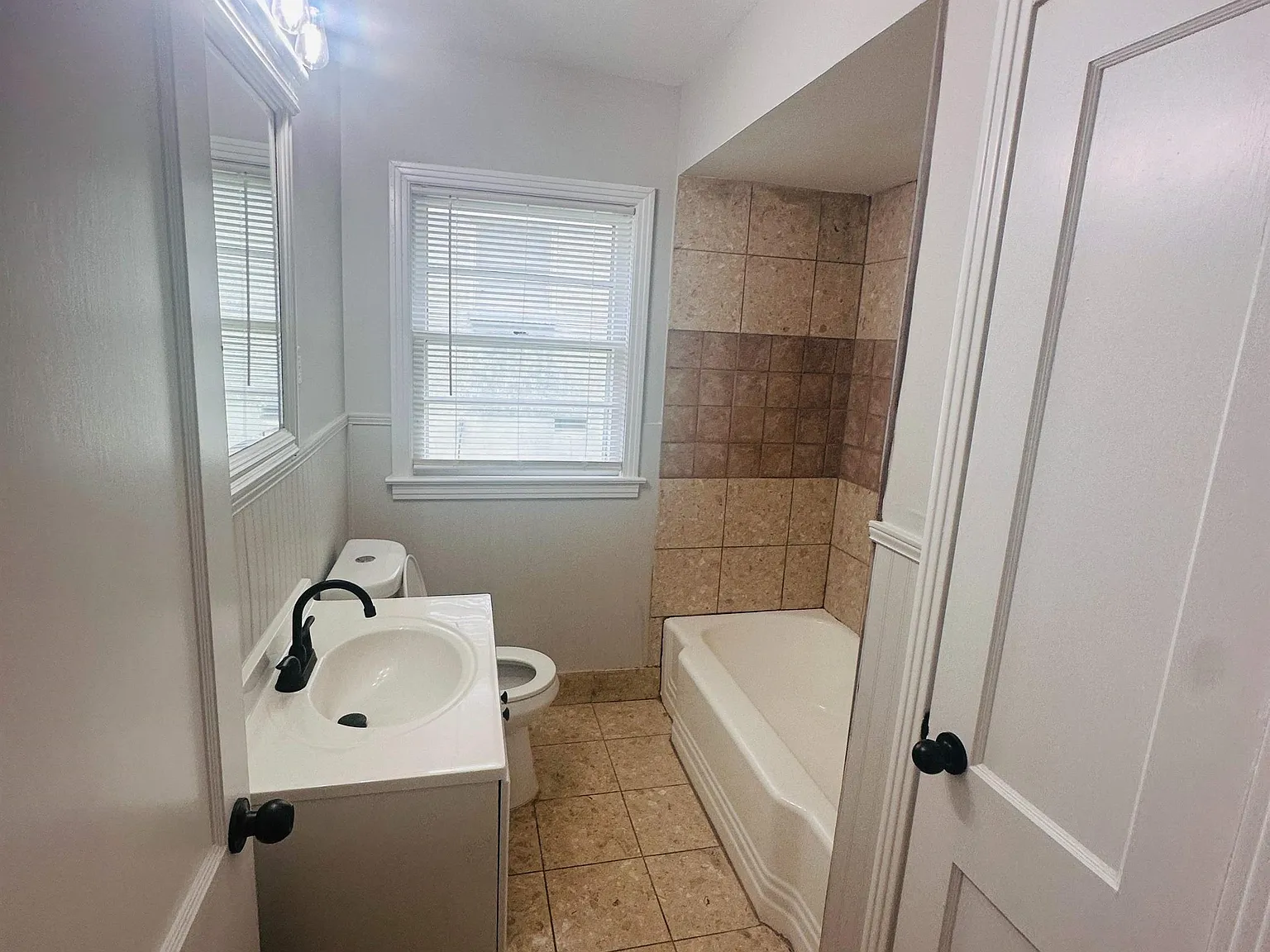 4678 Lynn Road - 1 — Photo 3