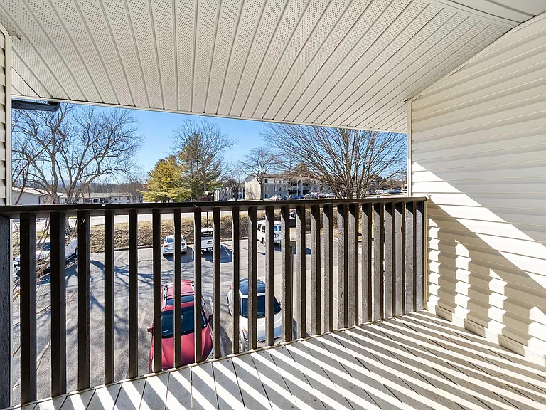 Foxridge Apartment Homes — Photo 247