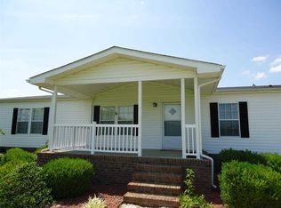 1378 Halltown Rd, Jacksonville, NC 28546