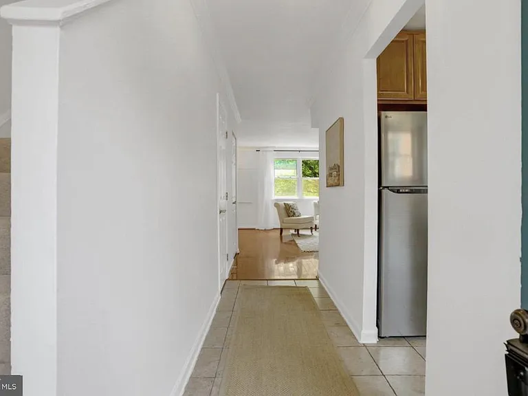 5934 Mayflower Ct — Photo 7