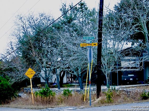 4th image of 695 Gallagher Dr