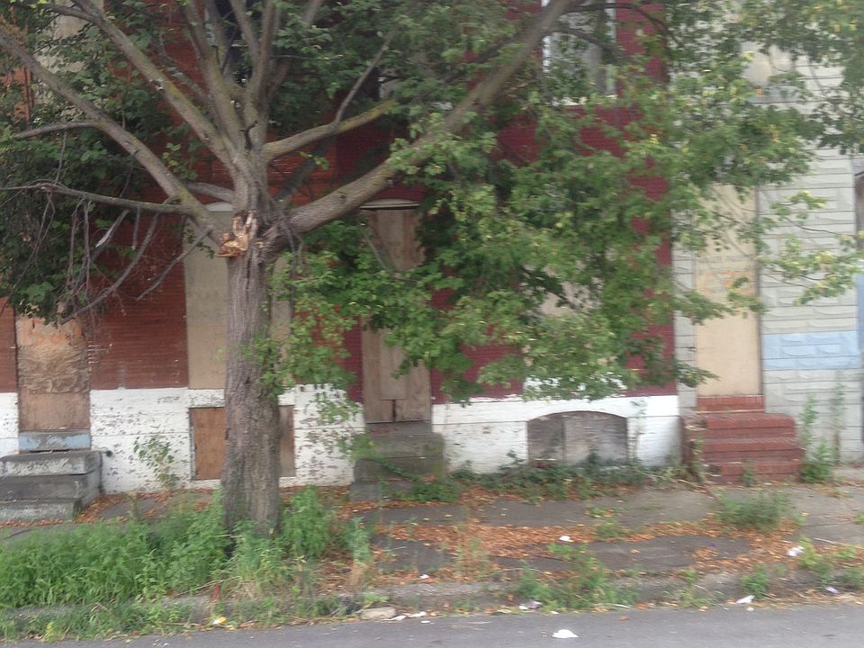 2nd image of 1530 McKean Ave