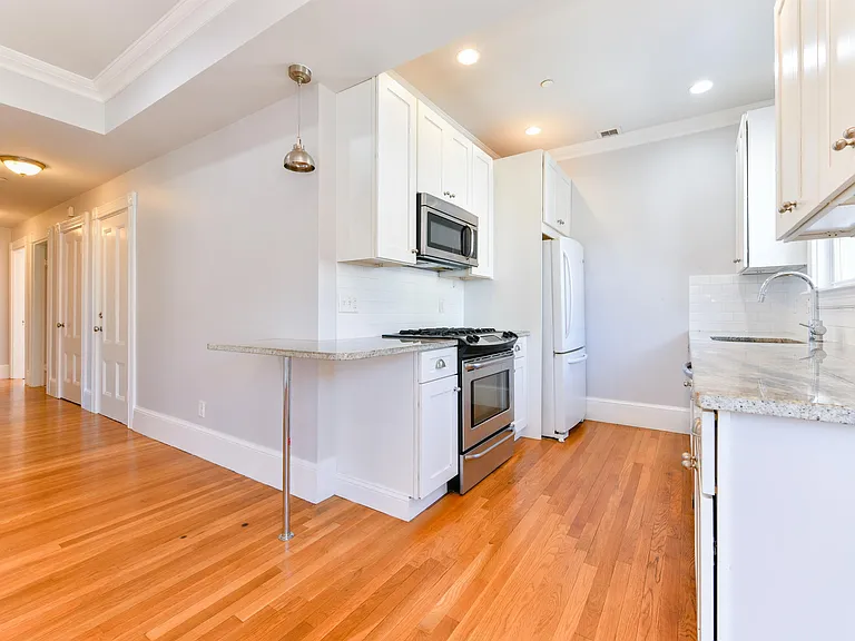 14 Armstrong St #2 — Photo 5