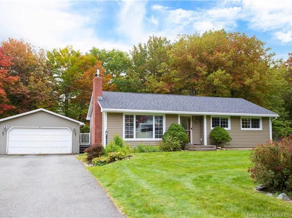 38 Forest Rd, Rothesay, NB E2H 1B5