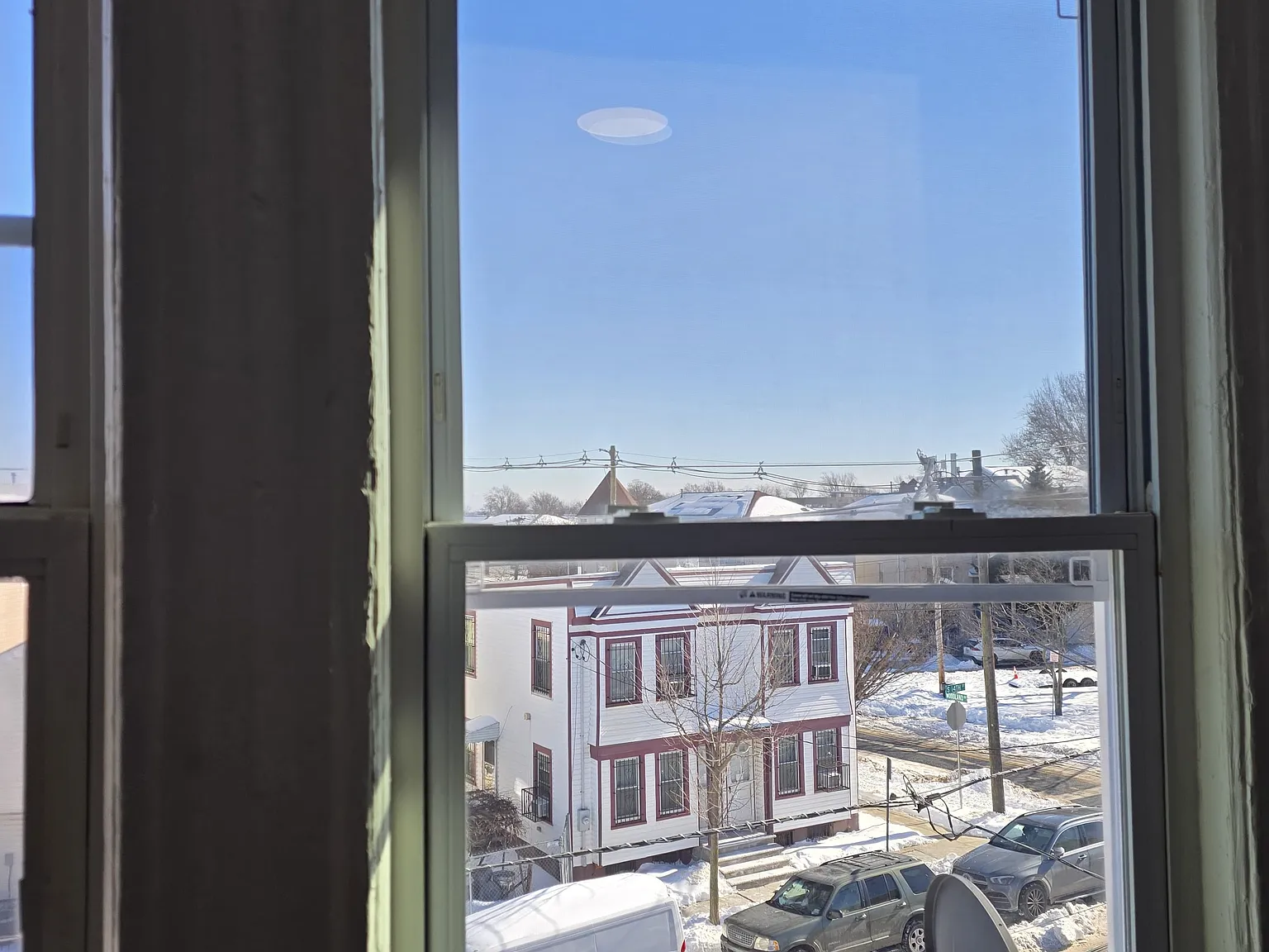 2 bed, 900 sqft, $1,300 — Photo 1