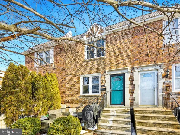 2542 Irvington Rd, Drexel Hill, PA 19026