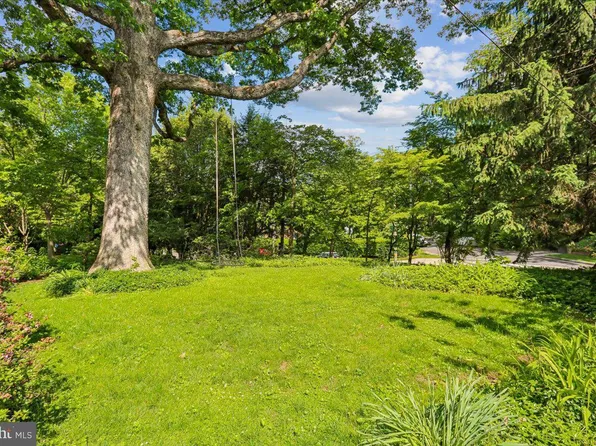 6404 Western Ave, Chevy Chase, MD 20815