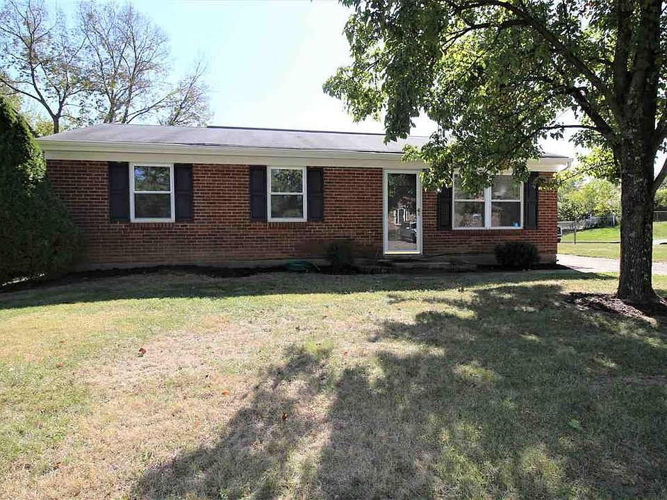 1st image of 34 Plymouth Ln
