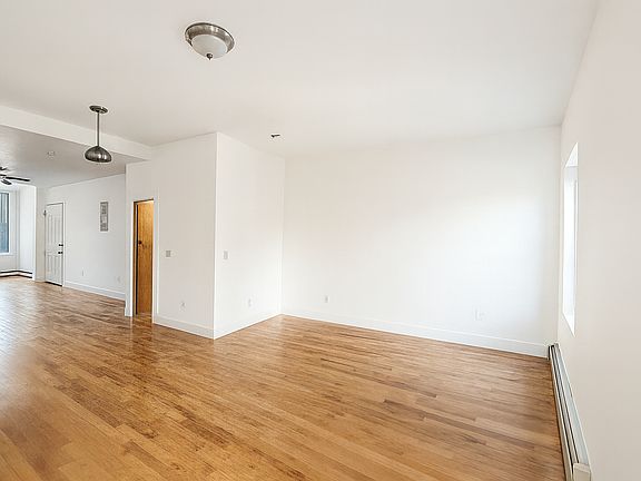 3rd image of 1156 Halsey St #1