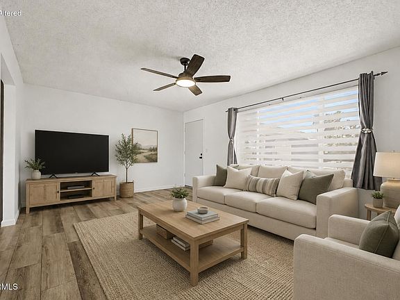 5th image of 926 W APOLLO Avenue