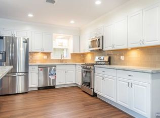 39 Vreeland St, Lodi, NJ 07644