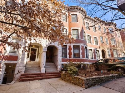 195 Winthrop Rd #1, Brookline, MA, 02445
