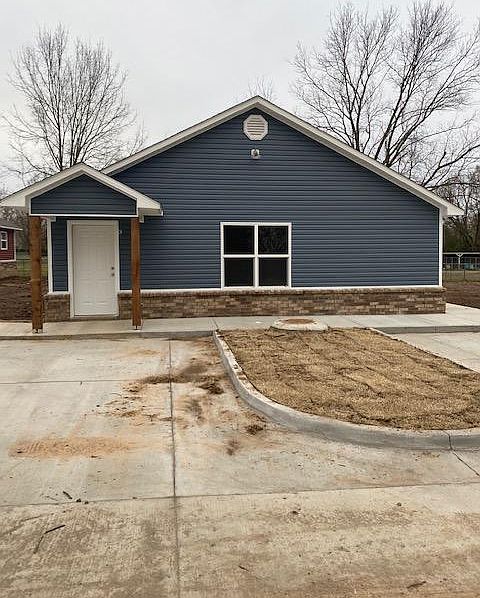 1st image of 108 S 40th St #C
