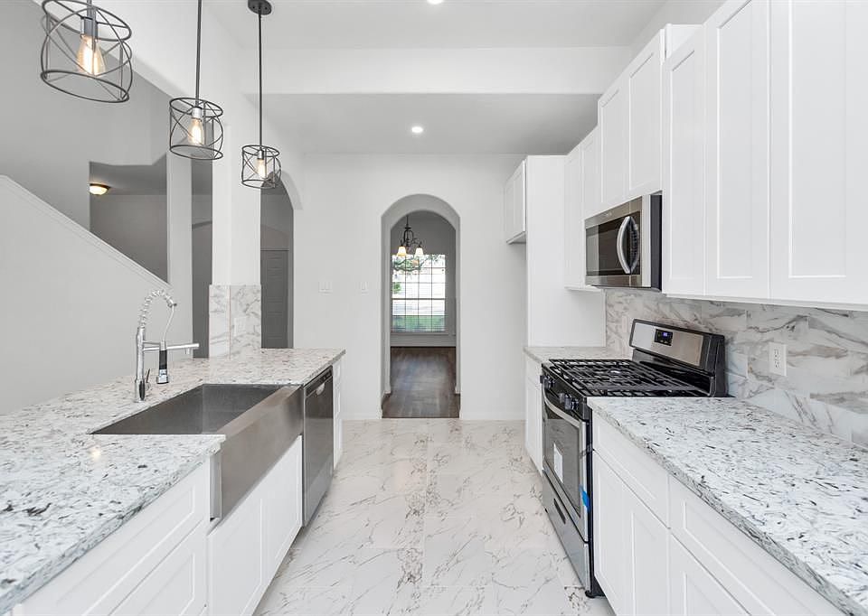 1st image of 25223 Bright Hollow Ln