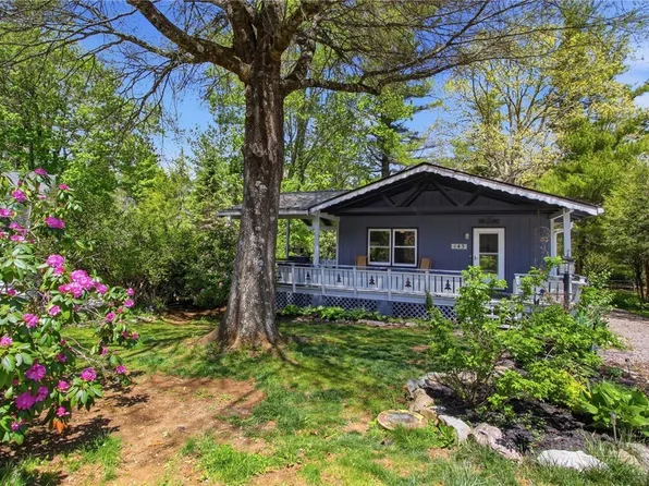 143 Snowshoe Loop, Newland, NC 28657