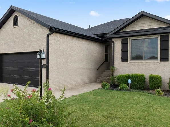 608 W Worchester, Siloam Springs, AR 72761