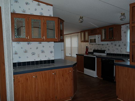 3rd image of 4111 Sunnyside Dr