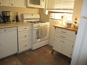 Rented by Rita S Citrin, LREB