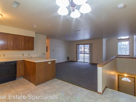 3rd image of 320 W Rockwell Ave #9183646
