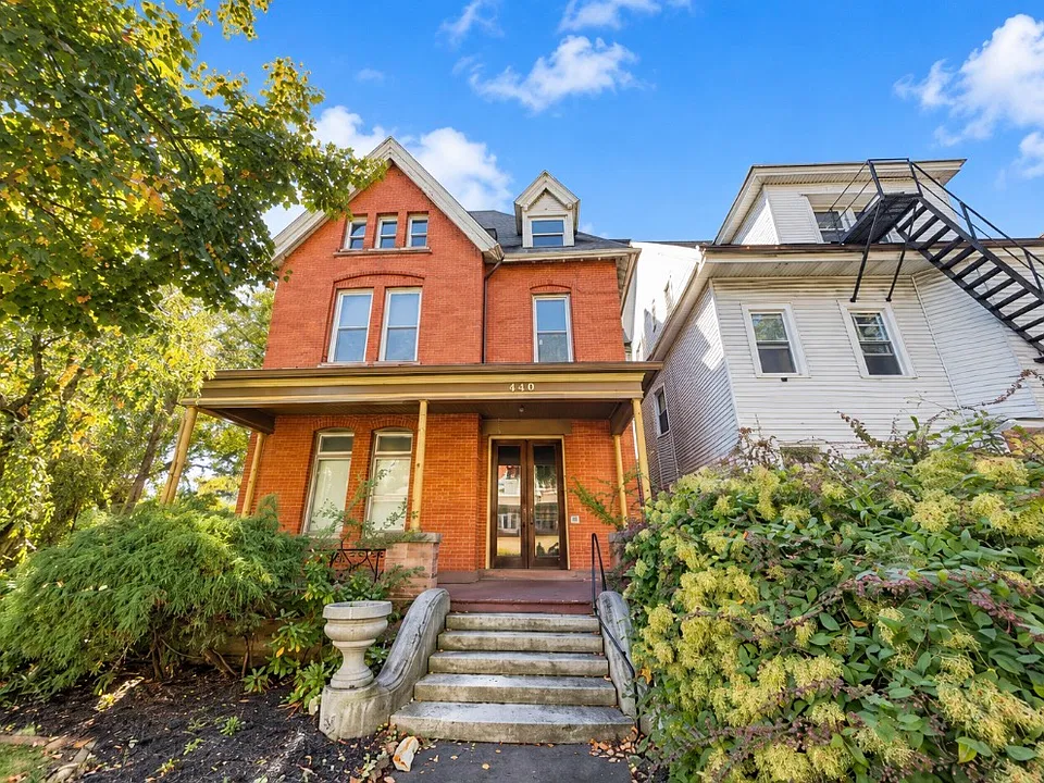 440 Prospect Ave #4