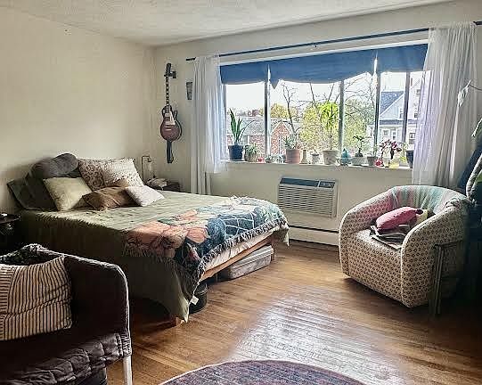 3rd image of 20 Radcliffe Rd APT 408