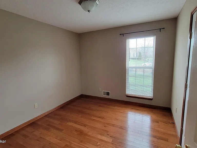 10313 Chimney Ridge Ct — Photo 24