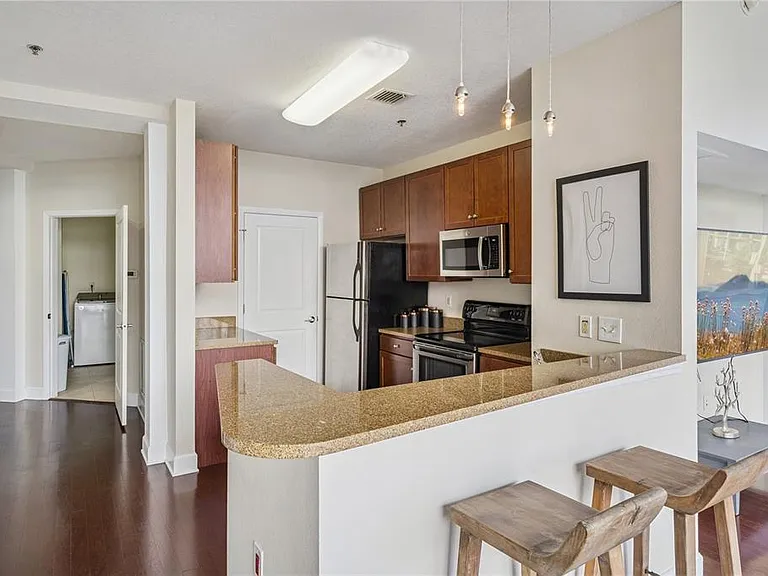 151 E Washington St #3A — Photo 13