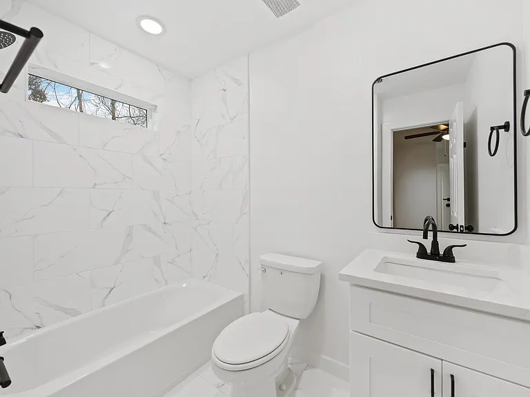 8118 De Priest St #A — Photo 21