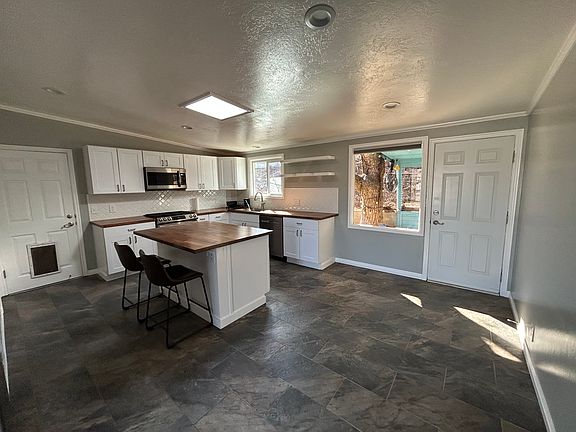4th image of 1423 W 4180 S