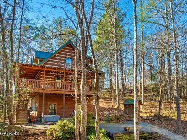 2845 Grassy Branch Rd, Sevierville, TN 37876