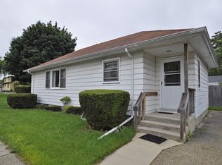 421 S Elmwood Ave, Waukegan, IL 60085