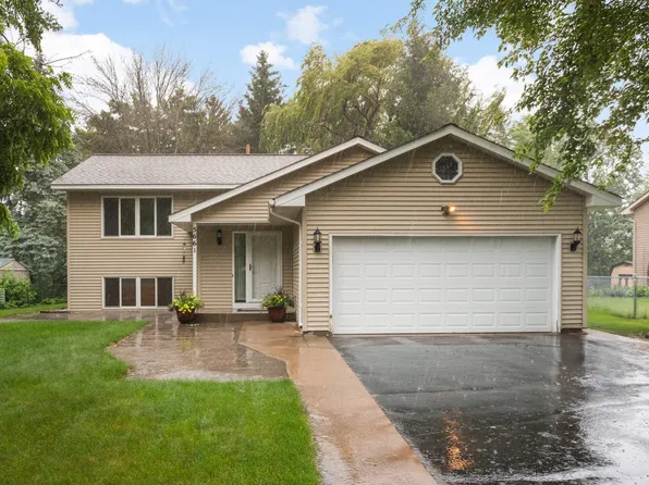 5661 Windmill Dr, White Bear Township, MN 55110