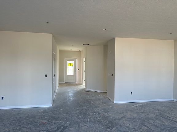 5th image of 15333 Alderson St