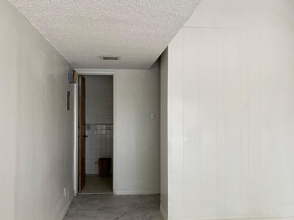 2nd image of 4361 Eagle Rock Blvd Suite 2