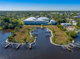 4695 SE Manatee Way, Stuart, FL 34997